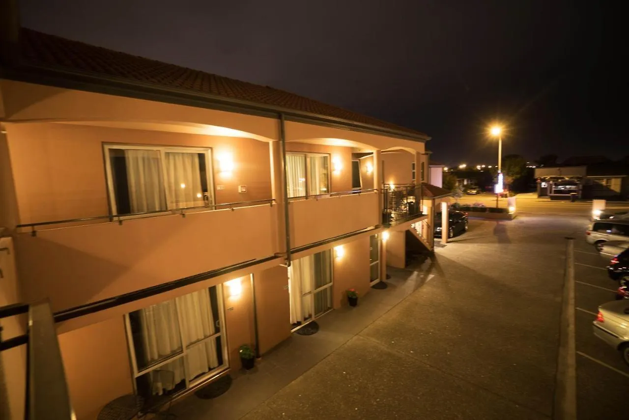 Kings Of Riccarton Motel With Airport Shuttle Service Κράισττσερτς